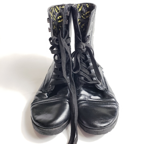 Batman Combat Boots - Picture 4 of 8